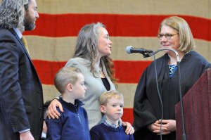 Ossining Inauguration V takes oath, L looks